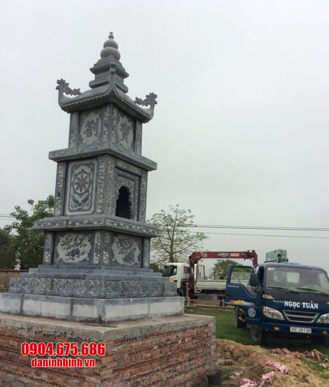 mẫu mộ tháp đá tại Đà Nẵng đẹp