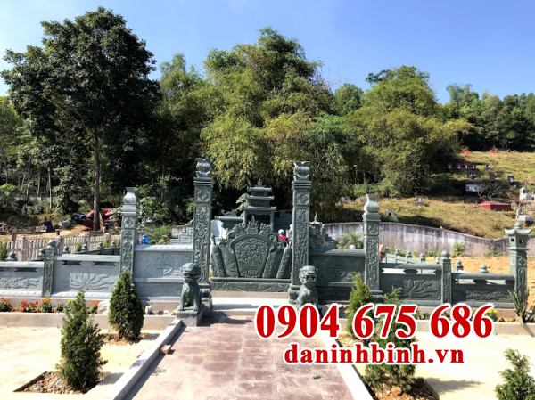 Lăng mộ đá xanh rêu Thanh Hóa đẹp tại Bắc Giang