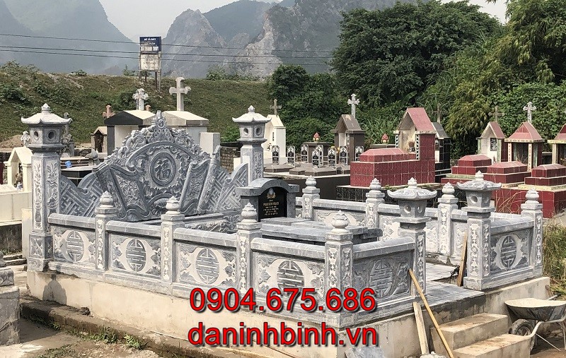 Khu mộ gia đình đẹp chuẩn phong thuỷ, giá tốt bằng đá tự nhiên tại Vĩnh Phúc